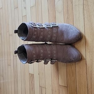 Carlos Santana Taupe Booties Size 7